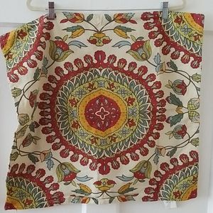 2 POTTERYBARN PILLOW SHAMS